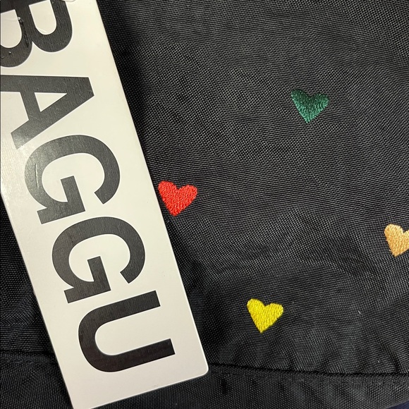 BAGGU Small Crescent Heart Bag New with Tags ♥️💙💛💚 - Picture 5 of 5